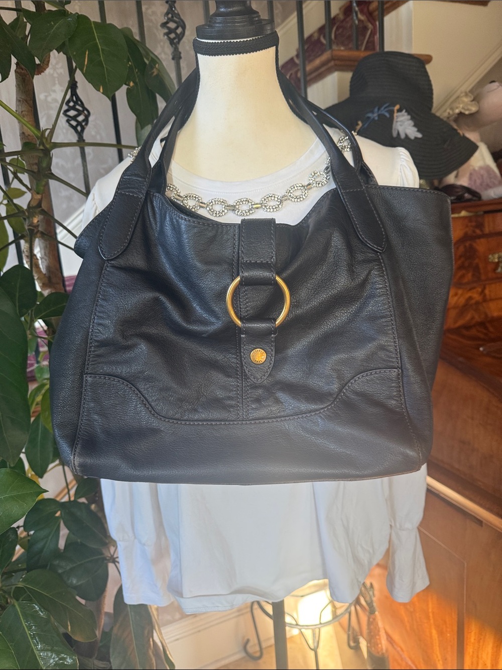 FRYE JENNY black leather hobo bag excellent condition